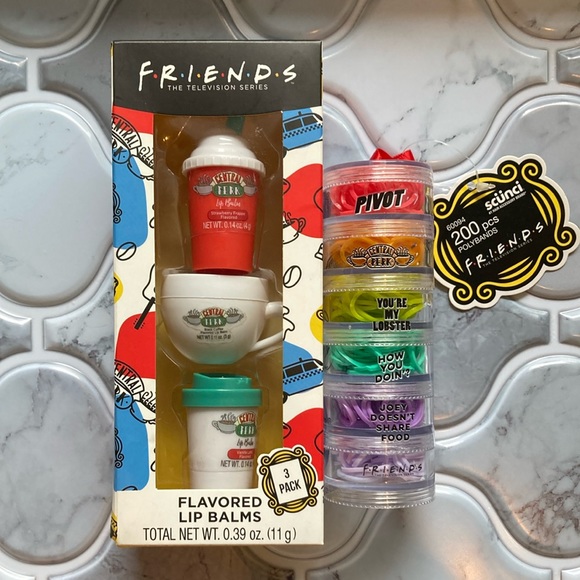 Friends TV Show Central Perk 3 Pack Flavored Lip Balms & 200 Pcs Polybands Set - Picture 1 of 10